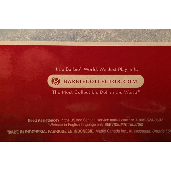 2010 Holiday Barbie Doll Red Cape White Dress Collectors Edition Mattel New Box - Picture 7 of 8